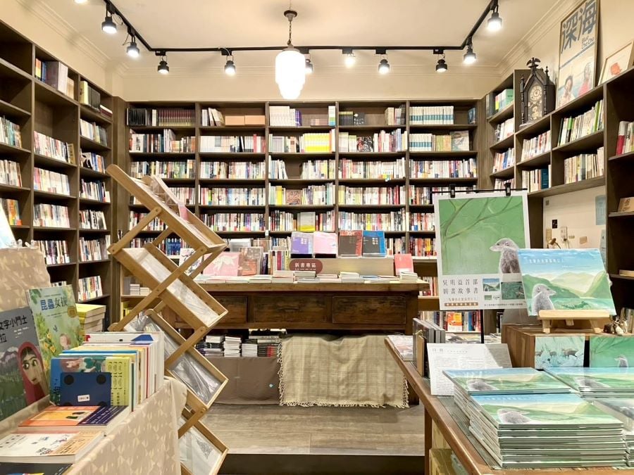 ▲今年唯一團體得獎者─「三餘書店」其致力於打造兼具閱讀、展演與交流功能的文化平台。除經營獨立書店外,亦策辦講座、展覽、走讀及跨域合作,積極推動高雄文化品牌與城市閱讀風氣。