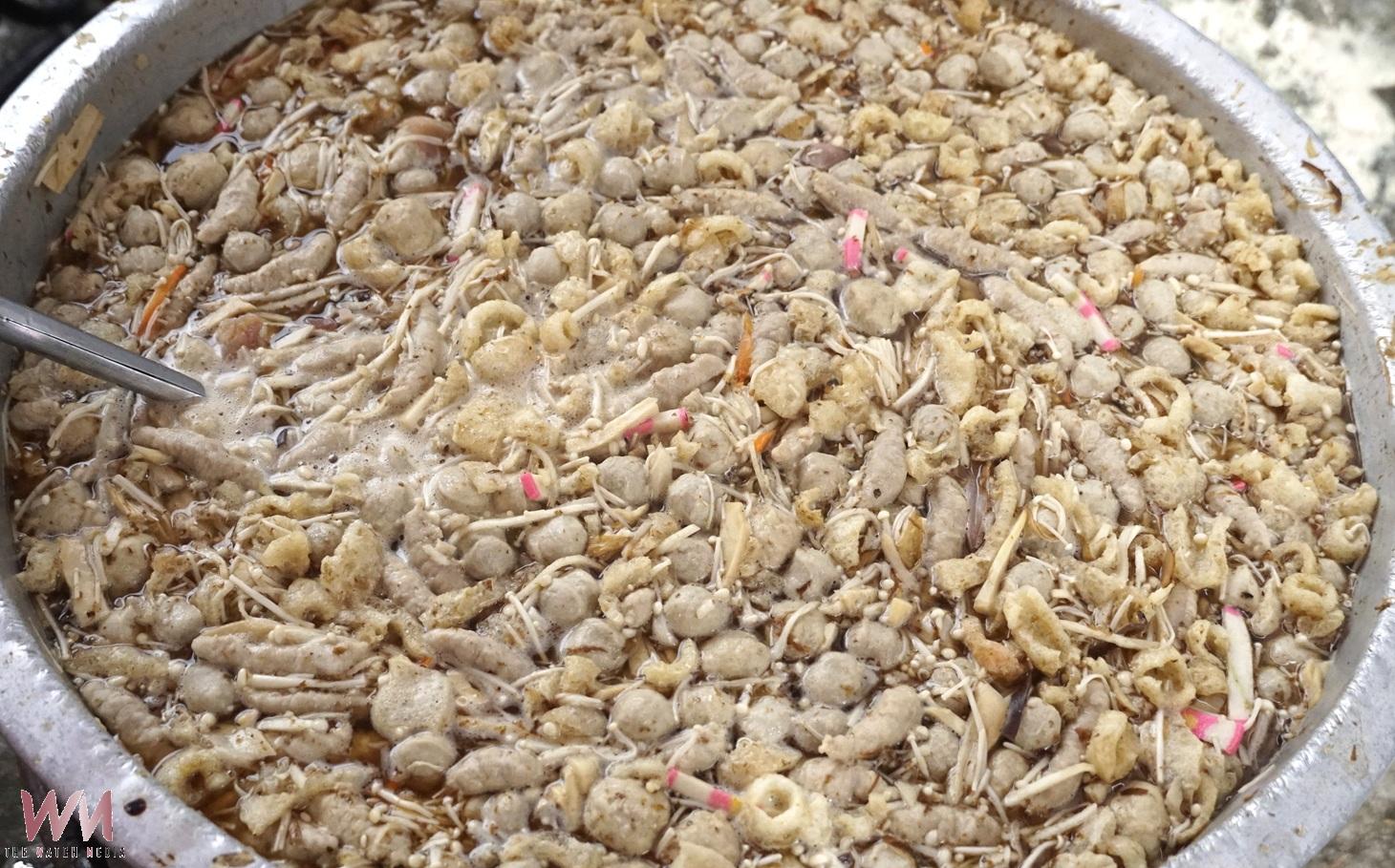 (有影片)/愛心慈膳團攜手雷慢兄弟會 萬份熱食溫暖山邊媽建廟信眾 - https://www.watchmedia01.com