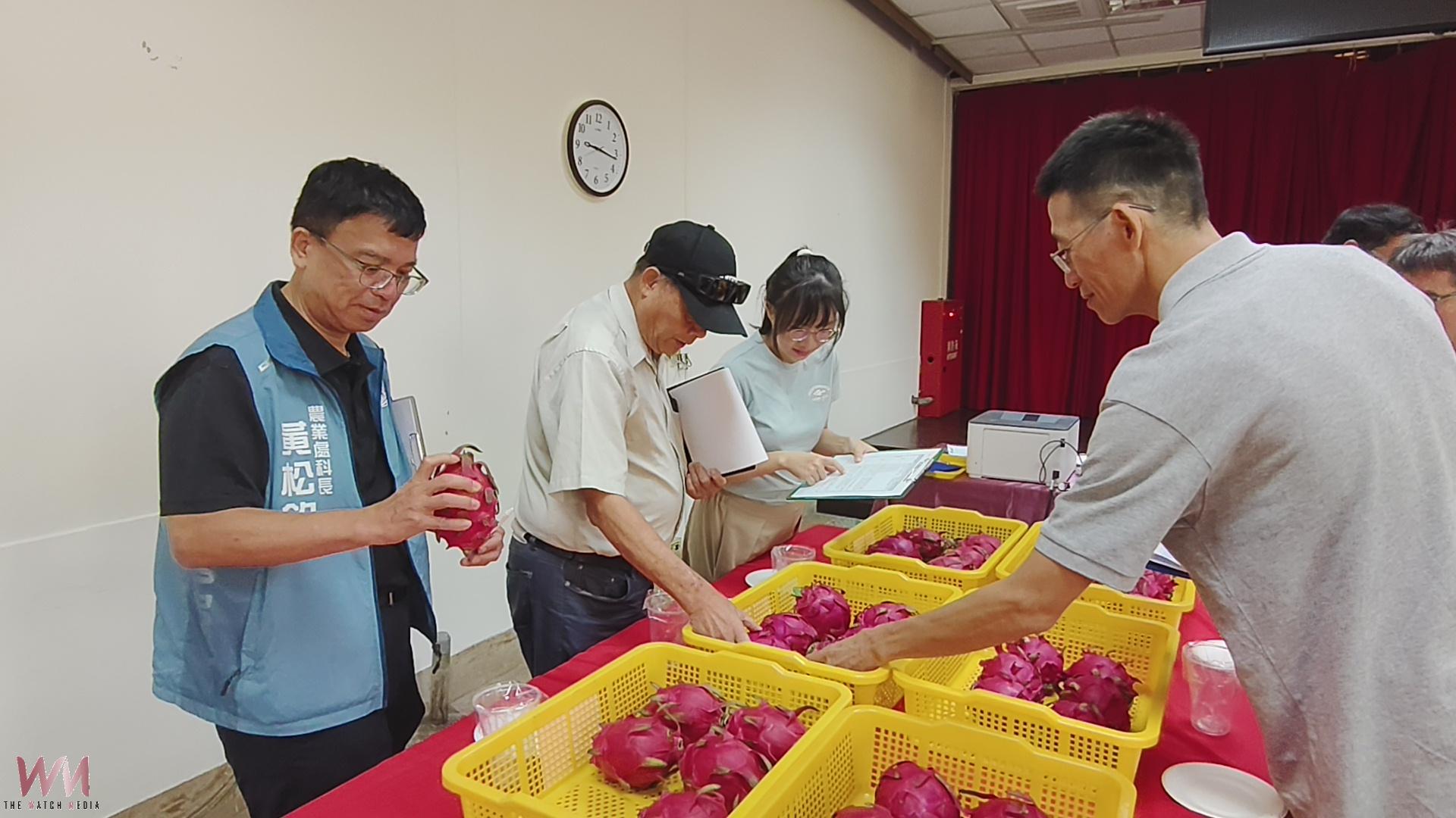 (有影片)/120組紅龍果拚冠軍!二林果農稱霸 彰化實力大爆發 - https://www.watchmedia01.com