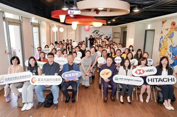 ▲文化大學結合各領域企業與近30萬名校友網絡,為學生搭建多元職涯發展平台。(圖/中國文化大學)
