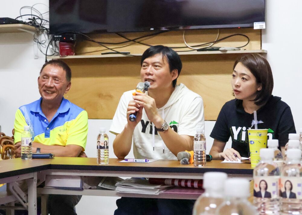 攜韓瑩拜會高鐵特定區促進會 林國漳提3承諾建立公開溝通機制 222 攜韓瑩拜會高鐵特定區促進會 林國漳提3承諾建立公開溝通機制 221