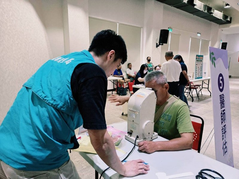 讓長輩換照更便利 太保市公所攜手監理所、衛生所 推動高齡換照一站式服務