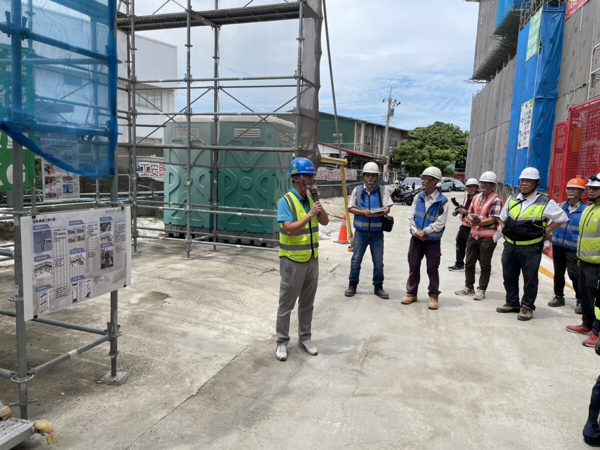 ▲中市強化塔吊安全觀摩,高空施工防災再升級。(圖/記者顏淑娟翻攝)