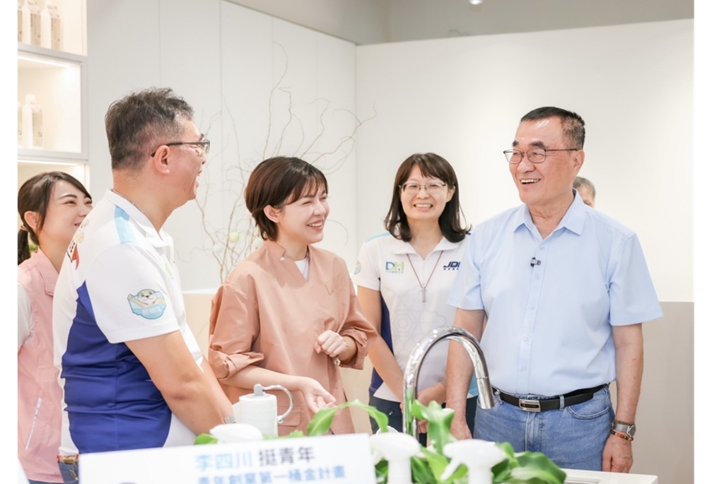 李四川提青年創業第一桶金計畫 貸款提高至500萬、放寬申請資格 225 248260730a05