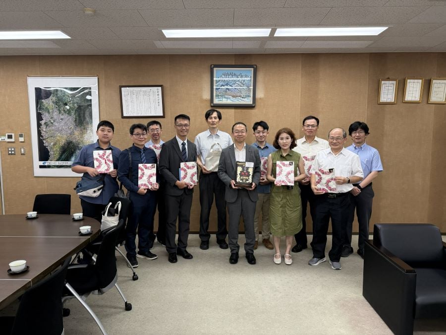 ▲拜訪愛媛大學工學院合影留念。
