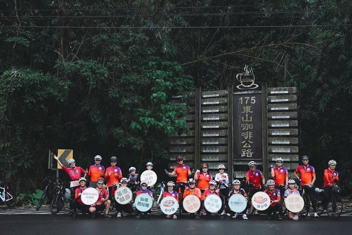 西拉雅5COOL自行車主題旅遊 騎5庫、吃5雞、泡雙湯 一同破風騎進仙境藍