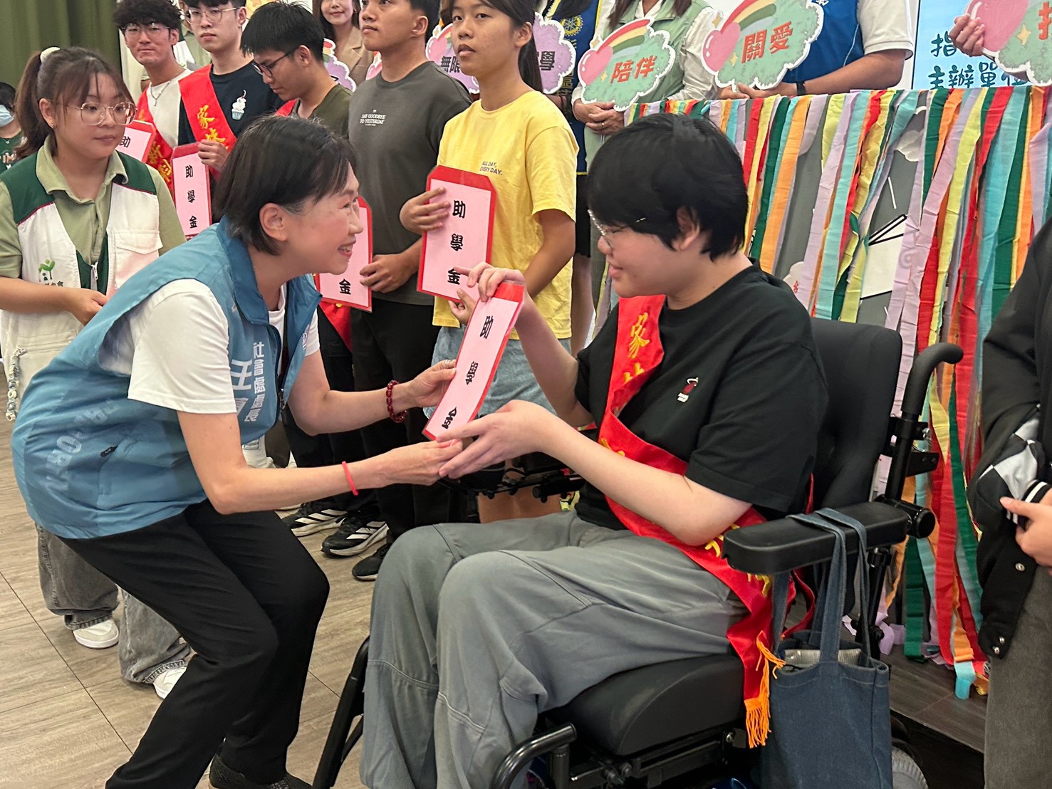 (有影片)/靠愛與努力走向未來 35名家扶兒拚出好成績 - https://www.watchmedia01.com