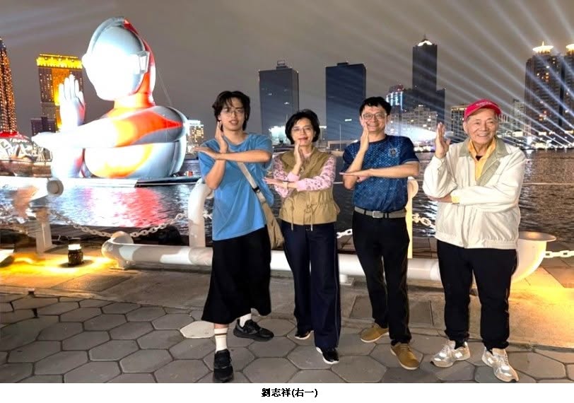 可能是一或多人和顯示的文字是「到志祥(右一) 」的圖像