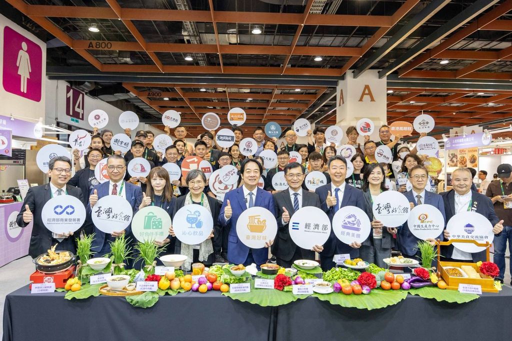 2026台灣美食展以「風土醞釀」為主題,匯聚米其林與蔬食等多元料理。(圖 / 台灣觀光協會提供)