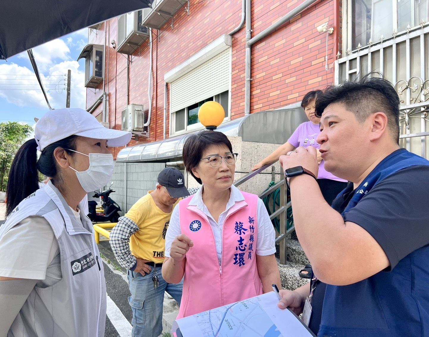 蔡志環會勘竹北隘口里漏水 喊話新竹縣府加速提升接管普及率 210 蔡志環會勘竹北隘口里漏水 喊話新竹縣府加速提升接管普及率 209
