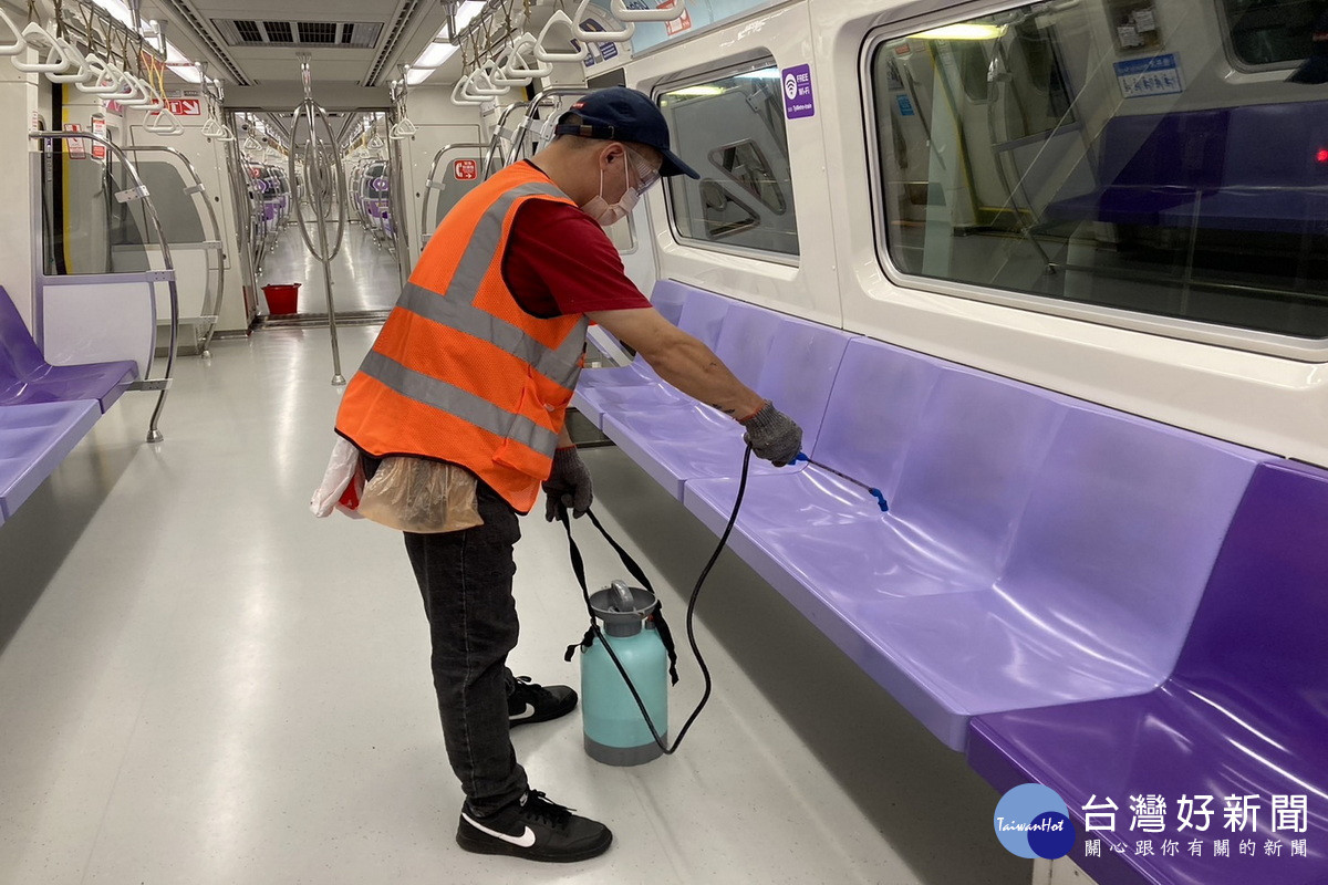 活動結束後，「寵物友善列車」隨即返回機廠進行全面清潔及消毒作業。