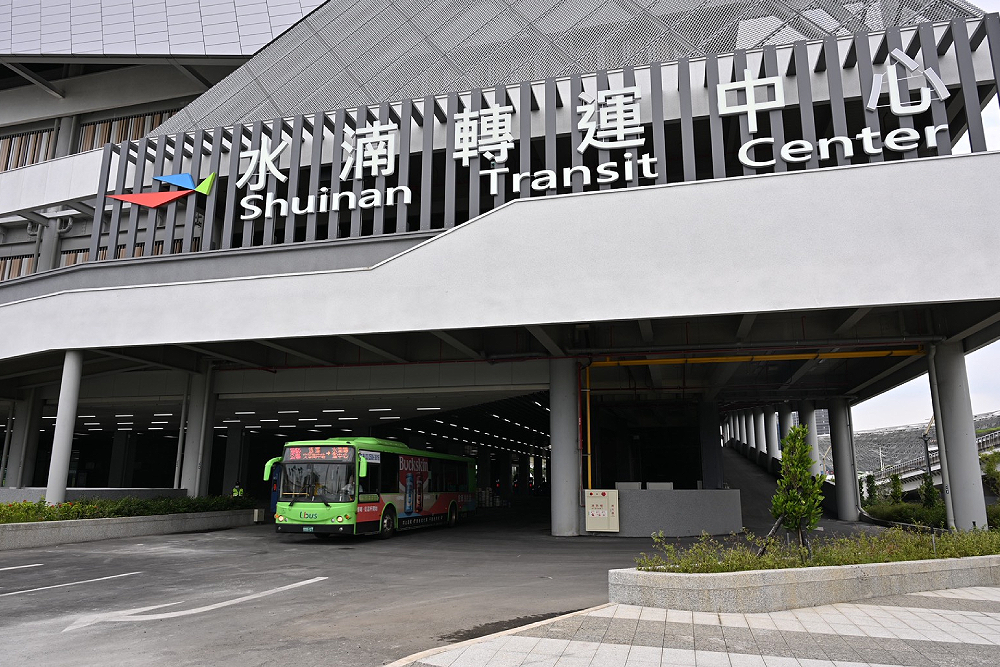 水湳轉運中心8/5啟用 高鐵、台中機場快速公車進駐 228 水湳轉運中心8/5啟用 高鐵、台中機場快速公車進駐 227