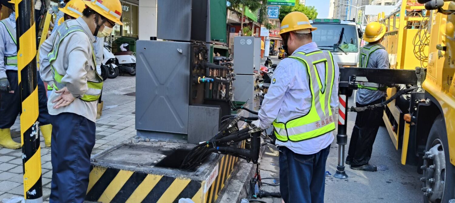 華夏路變壓器線路負載過高 台電高雄區處立即搶修
