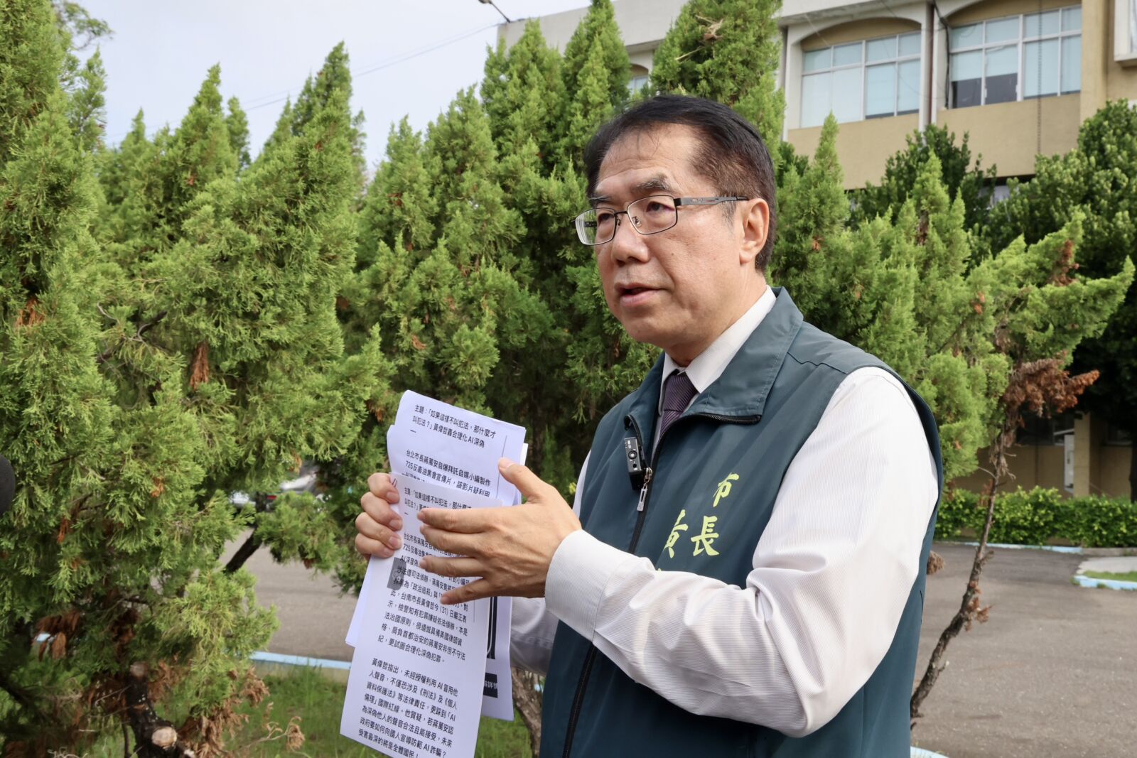 黃偉哲訪查新營台糖油品事業部 確認是販售車輛使用汽油 188 黃偉哲訪查新營台糖油品事業部 確認是販售車輛使用汽油 187