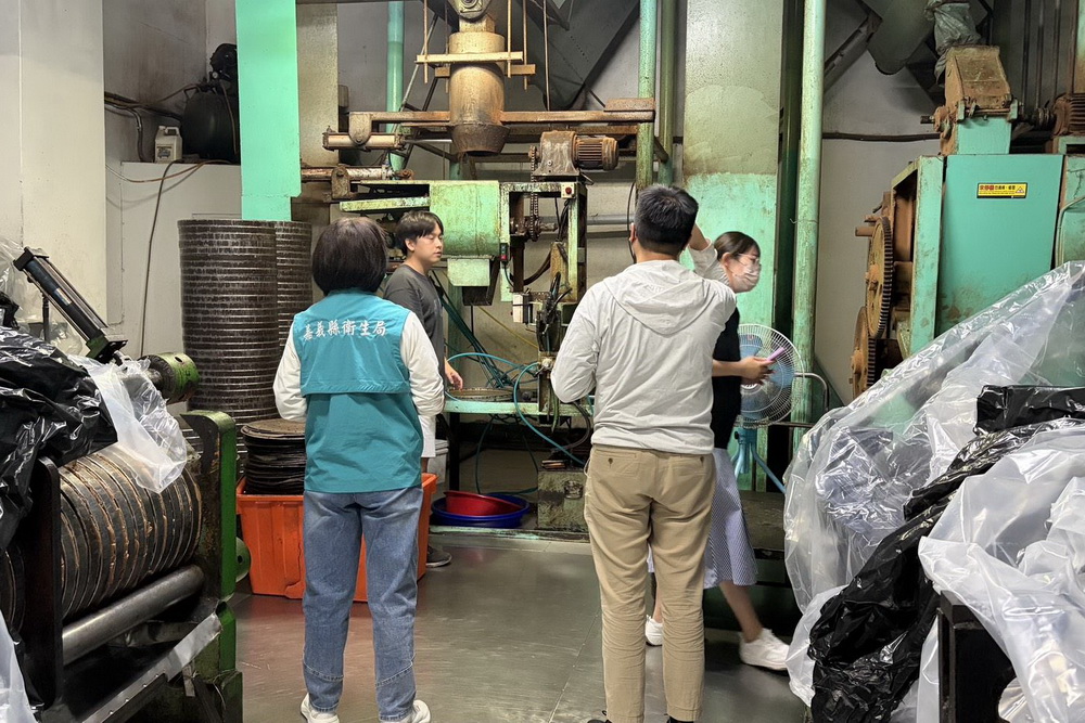 苦茶油苯駢芘案外案 檢調17路大搜追查陸苦茶籽混充 210 苦茶油苯駢芘案外案 檢調17路大搜追查陸苦茶籽混充 209