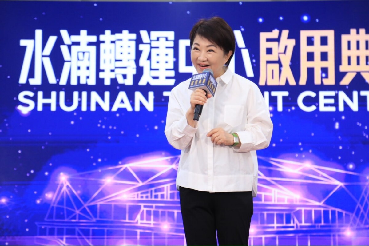 ▲市長盧秀燕表示，轉運中心不只是停車場，而是整合多元交通工具的重要樞紐，讓民眾能在同一地點完成轉乘。(圖/記者顏淑娟翻攝)