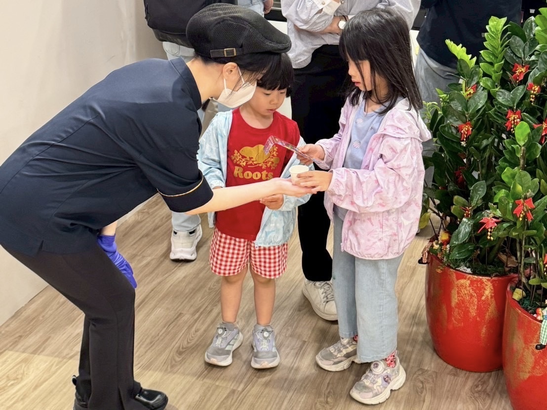 搶人才祭百萬獎金！雙月食品社推「百萬介紹王」　今年全面調薪7% 177