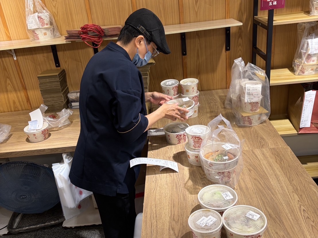 搶人才祭百萬獎金！雙月食品社推「百萬介紹王」　今年全面調薪7% 179