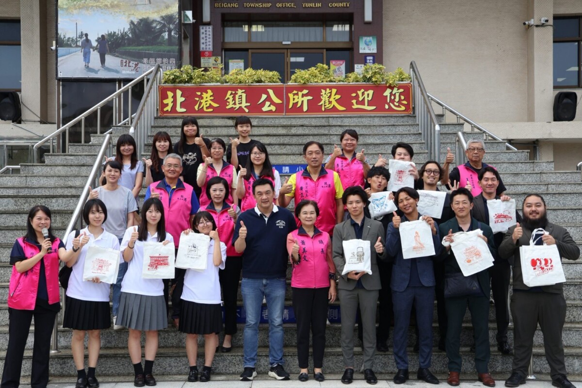 北港鎮長蕭美文歡迎日本群馬縣太田青年會議所青年及學生訪團到訪，盼持續深化臺日青年與文化交流。（照片／記者 陳雅琪 翻攝）