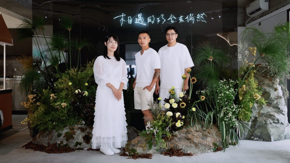 巧偶花藝・設計共同創辦人 Cynthia（左）、Turkey（中）、Jerry（右）