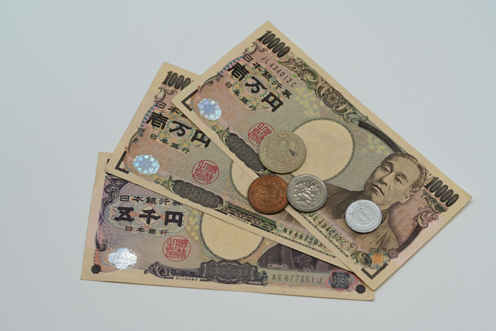 【投書】崩落的日圓，撐不住的生活：日本應如何走出匯率困局 215