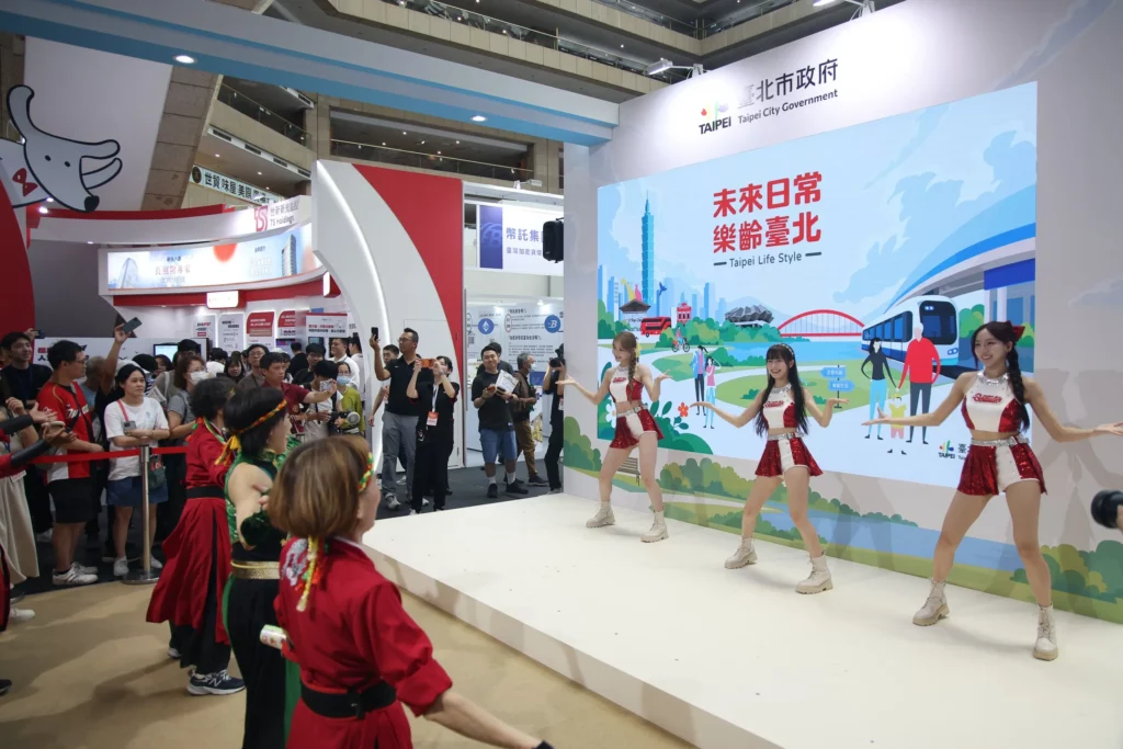 臺北館開幕精彩表演。