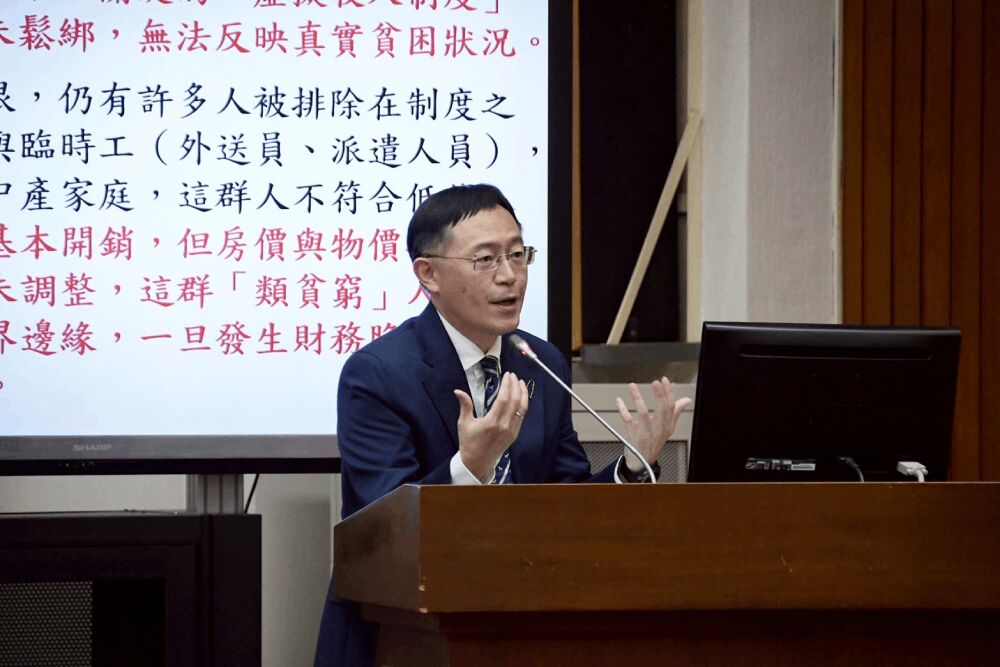 慈濟採購疫苗遭詐逾10億 李坤城:藍白應為過去抹黑防疫團隊道歉 258 照片來源:李坤城國會辦公室