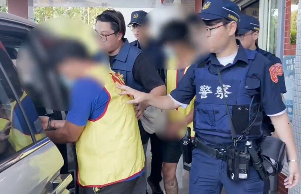電纜大盜栽了 花蓮警兵分多路攻堅毒品贓物全曝光 268 cnews204260807a08