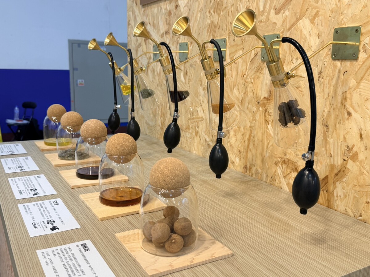 臺灣文博會嘉義展區爆話題，20種嘉e味老菜脯、蚵乾一聞秒想家(圖/葉晉嘉提供)