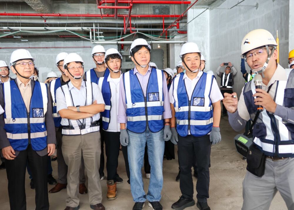 立院委員會考察宜蘭多間醫院 林國漳拋護理留才、擴大居家醫療覆蓋率 204 立院委員會考察宜蘭多間醫院 林國漳拋護理留才、擴大居家醫療覆蓋率 203