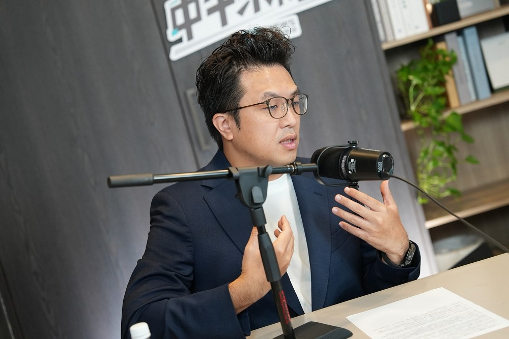 中午來開匯/觀察蔣萬安「黃國昌化」 沈伯洋:被質詢兒虐、洋傘問題就會講話大聲變兇 212 中午來開匯/觀察蔣萬安「黃國昌化」 沈伯洋:被質詢兒虐、洋傘問題就會講話大聲變兇 211