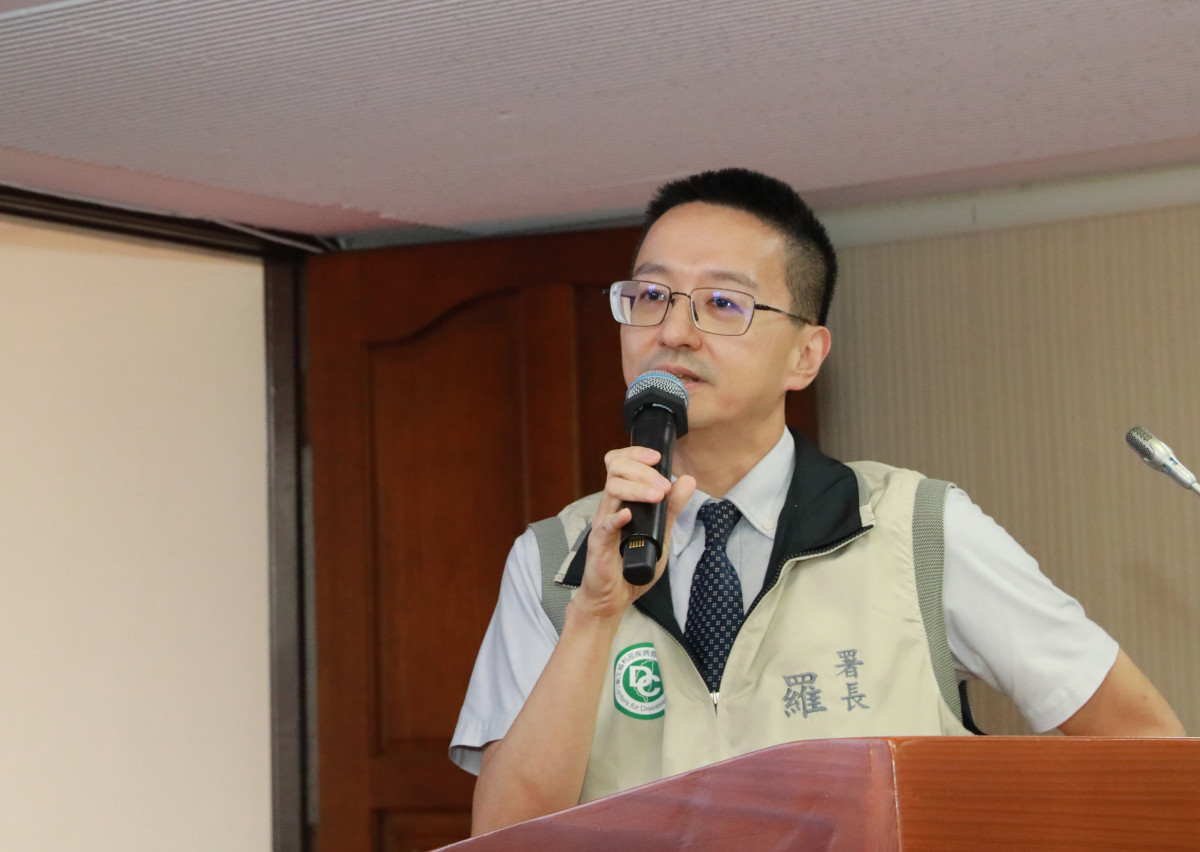 衛生福利部疾病管制署羅一鈞署長說明，將研議如何透過獎勵或補助，支持全國約700家新冠抗病毒藥物診所成為核心防疫夥伴。
