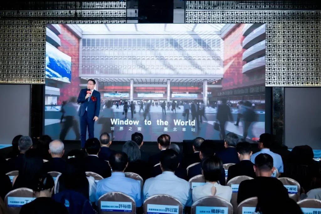 臺鐵公司今(11)日與新光三越公司正式舉辦合作啟動儀式