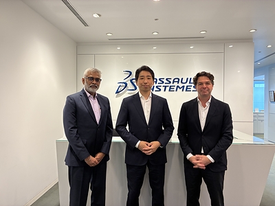 From left to right: Mahadevan V. S, CEO & Director of SOLIZE PARTNERS India, Yusuke Inoue, Representative Director & President of SOLIZE PARTNERS Corporation and Philippe Godbout, Managing Director, Japan