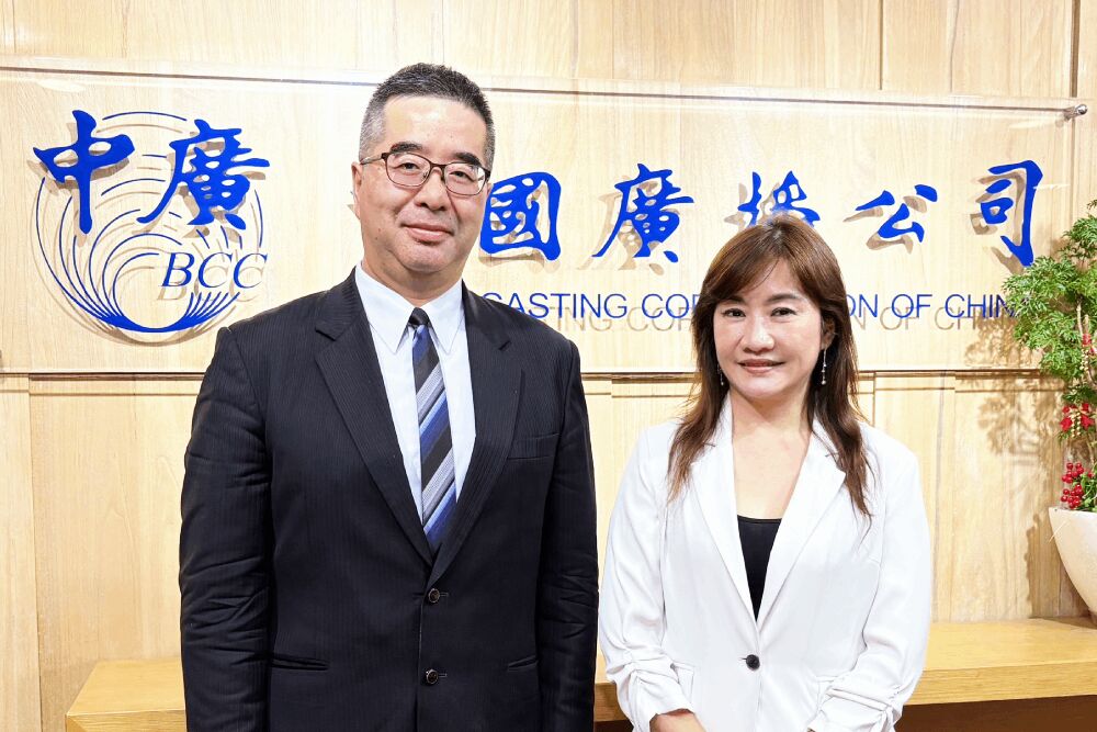 鄭麗文說台灣不是國家 蕭旭岑:每個字都符合《中華民國憲法》 226 照片來源:中廣新聞網《千秋萬事》
