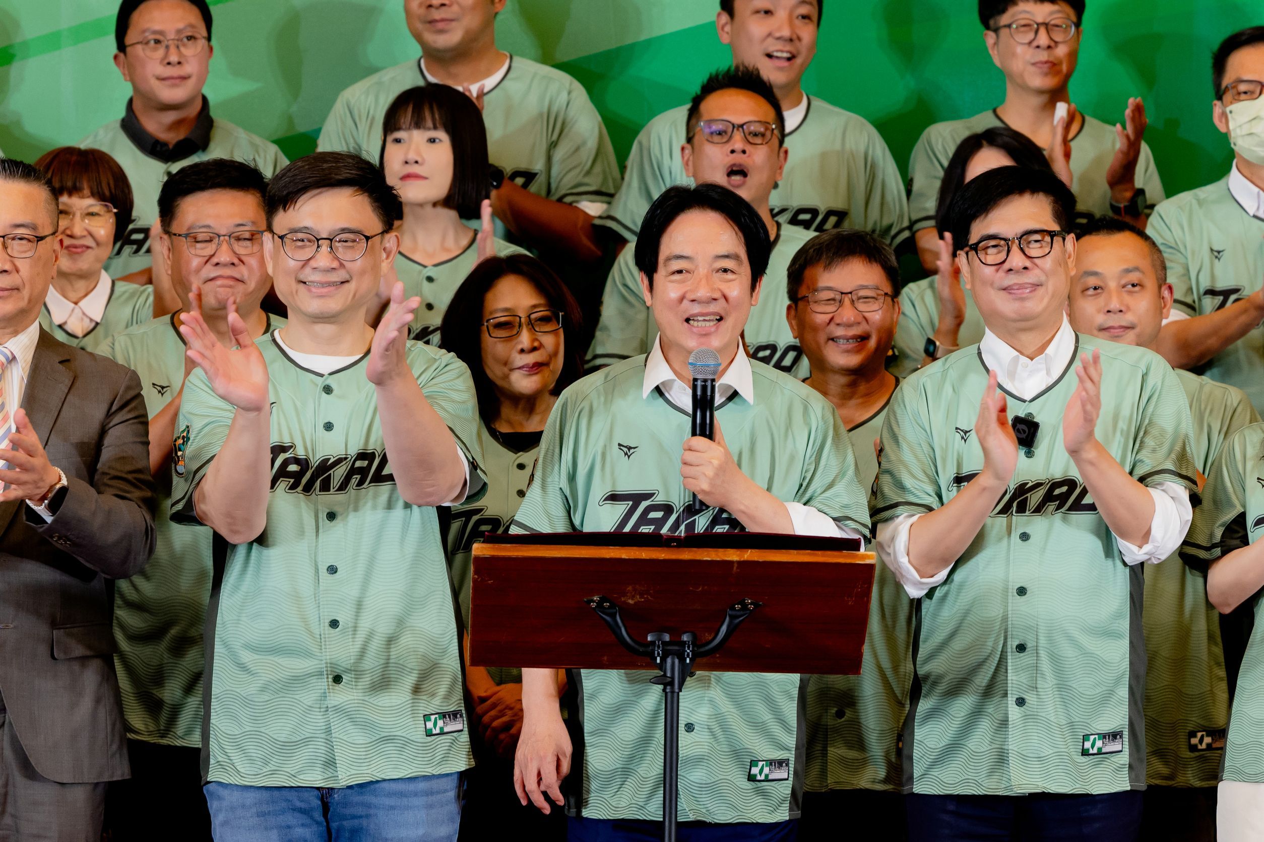 賴清德今在高雄談年底縣市長選舉,警告近期已出現假消息、假民調,未來甚至可能出現假影音。