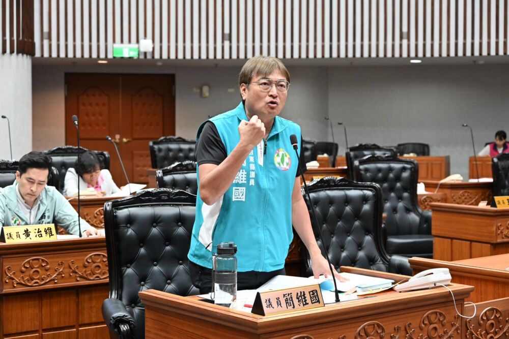 活水湖閘門損壞未修 簡維國要求台東縣府速編預算修復 214 活水湖閘門損壞未修 簡維國要求台東縣府速編預算修復 213