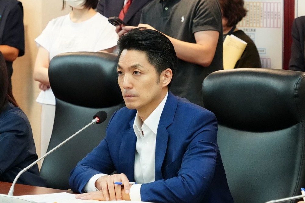 沈伯洋控李政軒涉案請辭「蓋牌」 台北市府回擊:造謠又自打臉 36 沈伯洋控李政軒涉案請辭「蓋牌」 台北市府回擊:造謠又自打臉 35