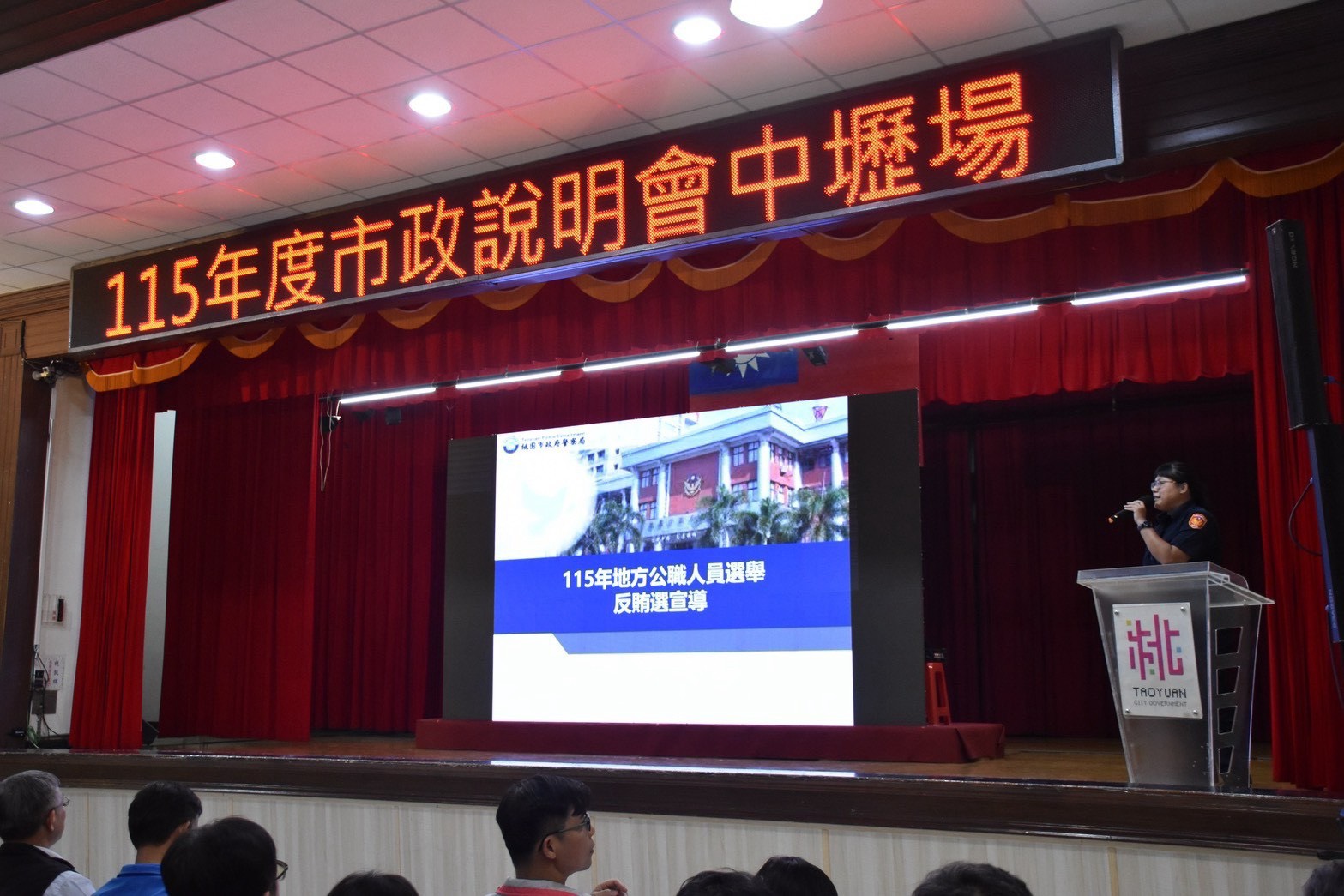 穿狀元服鑽轎底!桃園大廟景福宮成年禮300學子轉大人 S 23281758 0