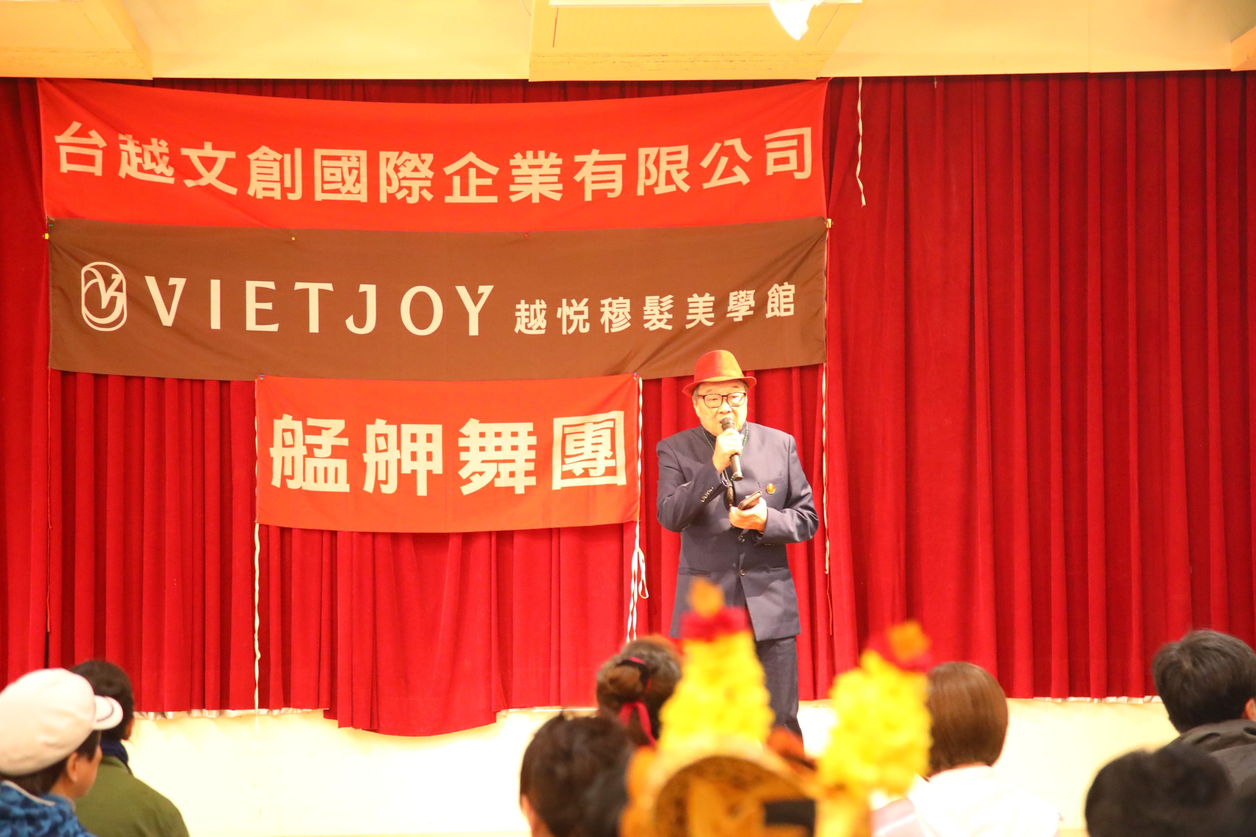 中華全球華僑總會會長李鎔任期許團結新住民,台灣向前行。(記者包克明攝)