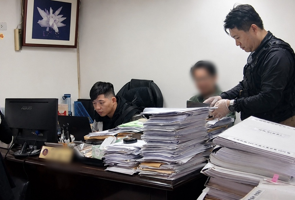 假商務掩護中國人入境 律師涉勾結移民顧問及國內公司逮7人 223 cnews204260814a05