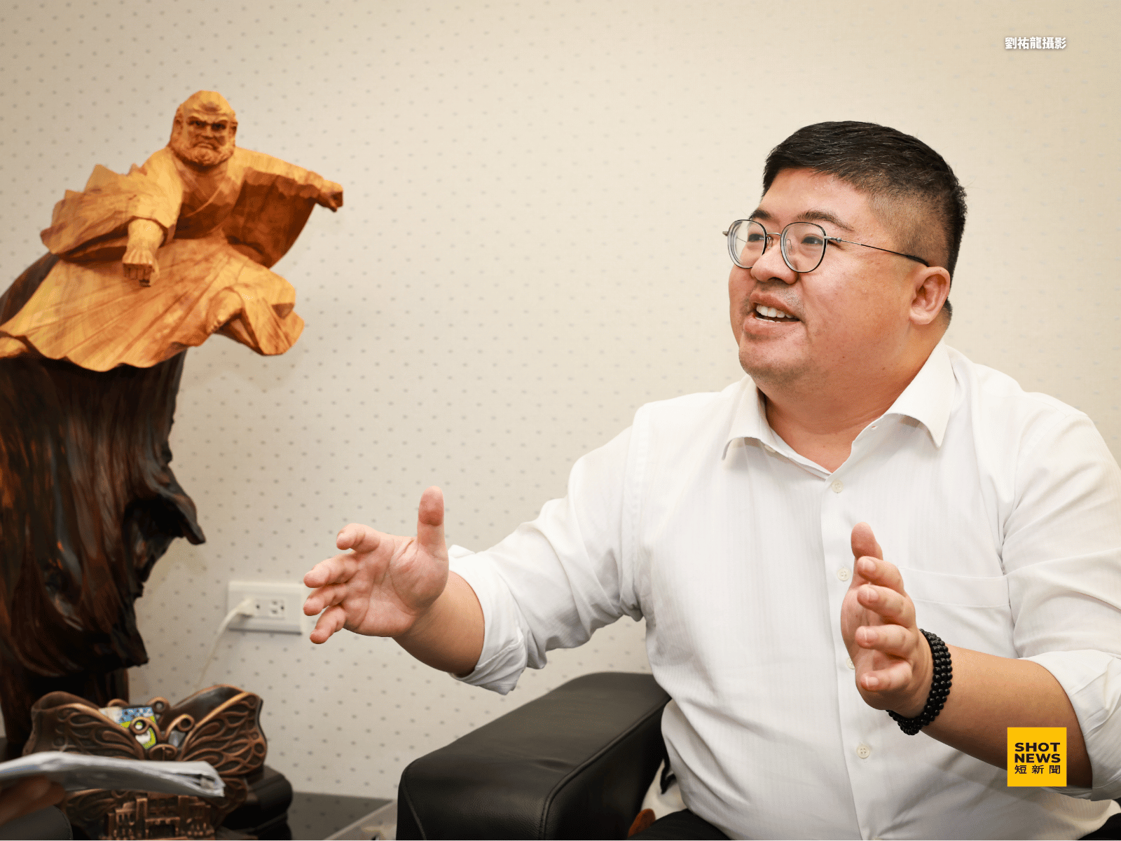立法委員蔡易餘分享,民意代表只有建議權,行政首長才有決策權。「你真的要落實地方的理想,還是要有決策權。」(攝影:劉祐龍)