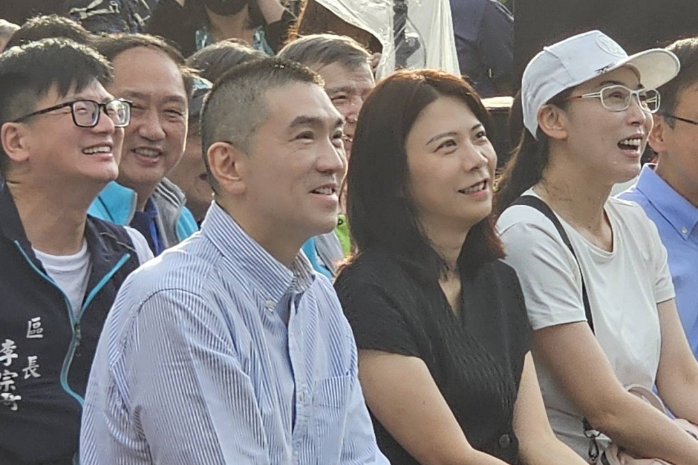 《超級夜總會》基隆國門廣場盛大開錄 謝國樑現場互動民眾熱情滿滿 220 《超級夜總會》基隆國門廣場盛大開錄 謝國樑現場互動民眾熱情滿滿 219