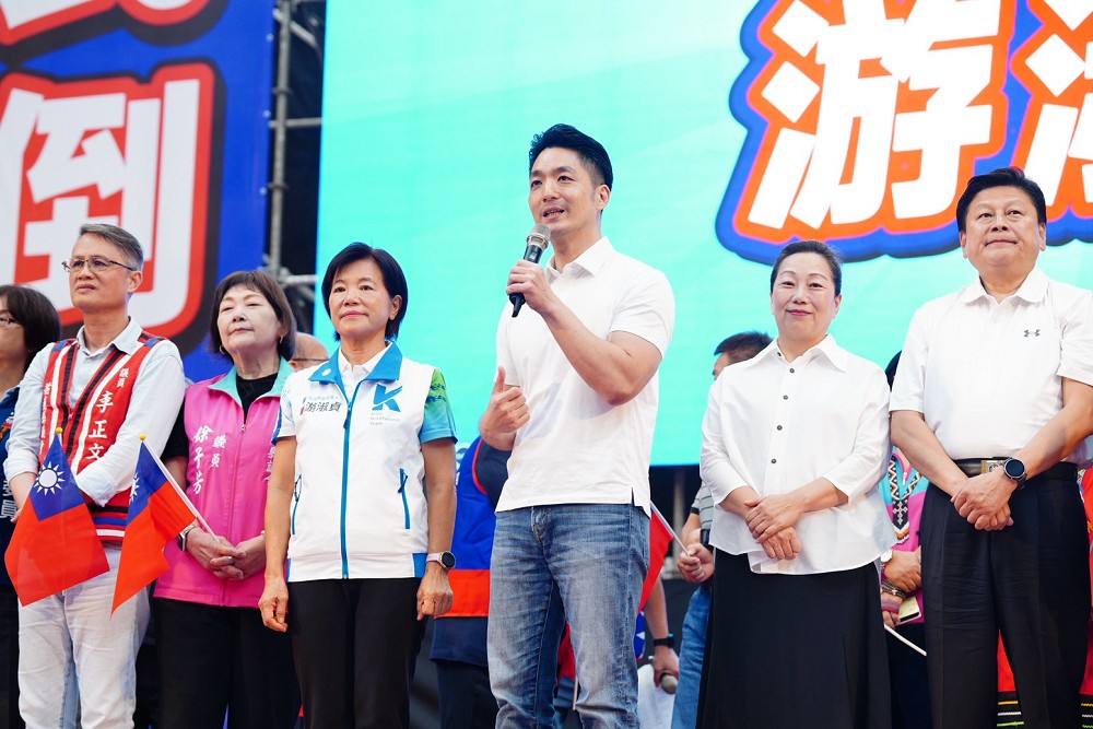 蔣萬安親赴花蓮授旗力挺游淑貞 大讚鄉長任內施政滿意度過9成 212 蔣萬安親赴花蓮授旗力挺游淑貞 大讚鄉長任內施政滿意度過9成 211