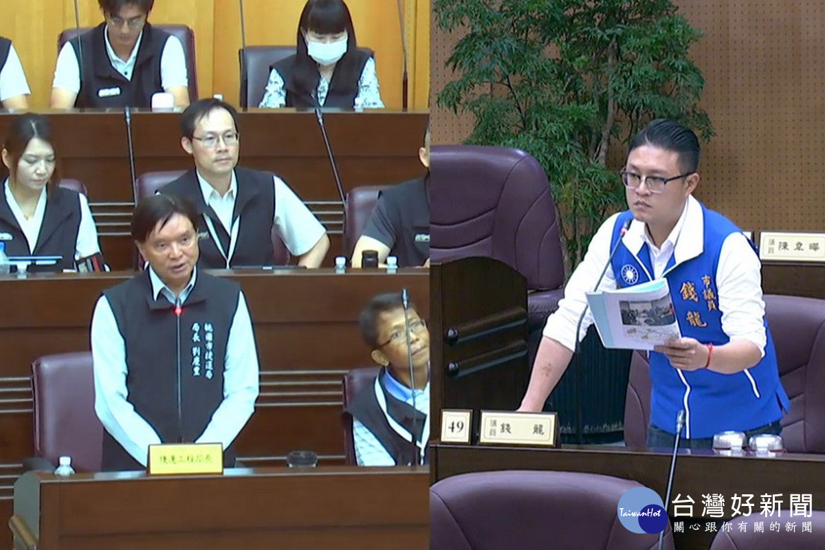 桃園市議員錢龍質詢市府捷工局長劉慶豐。<br /><br />
