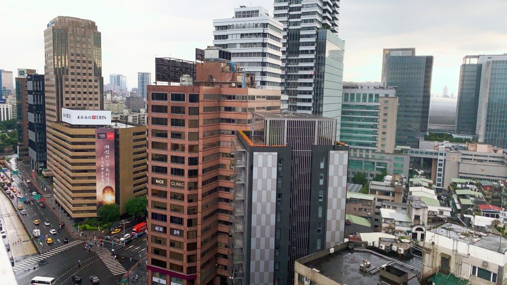 圖為台北市街景、中信房屋提供