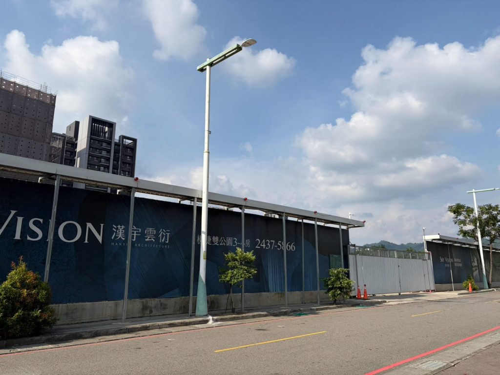 (住展)房市觀望氛圍下，台中仍有多個預售案繳出「月月成交」的穩健去化成績。