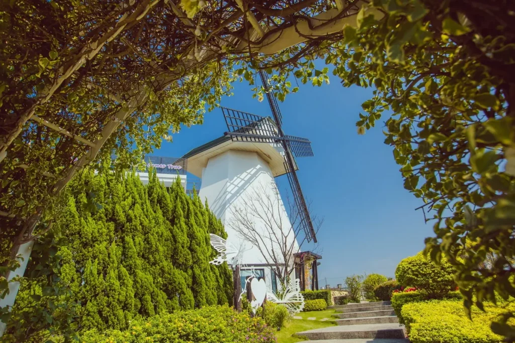 青青風車場景