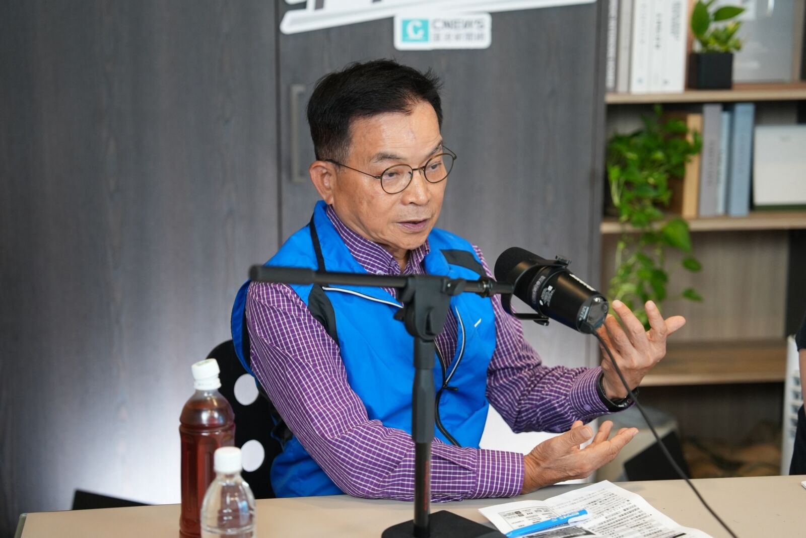 中午來開匯/韓國瑜朝野協商砲轟傅崐萁 賴士葆揭黨團內幕:區域立委高比例支持審總預算 220 中午來開匯/韓國瑜朝野協商砲轟傅崐萁 賴士葆揭黨團內幕:區域立委高比例支持審總預算 219