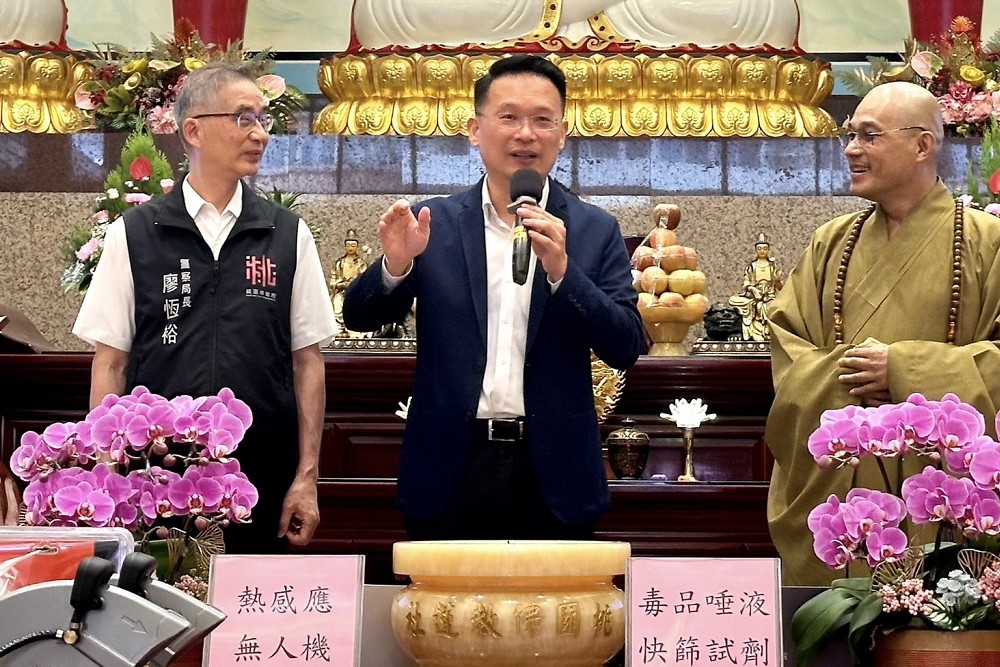 佛教蓮社捐贈160萬毒篩設備　蘇俊賓回「母校」宣導反毒 231